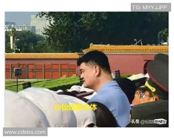 姚明在网球吧的精彩瞬间与球迷互动分享的独特体验
