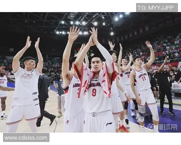 广州龙狮主场迎战上海大鲨鱼:悬殊实力对决引爆全场 广州龙狮主场迎战上海大鲨鱼:悬殊实力对决引爆全场